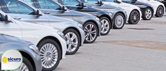 Assicurazione auto: risarcisce anche con veicolo fermo