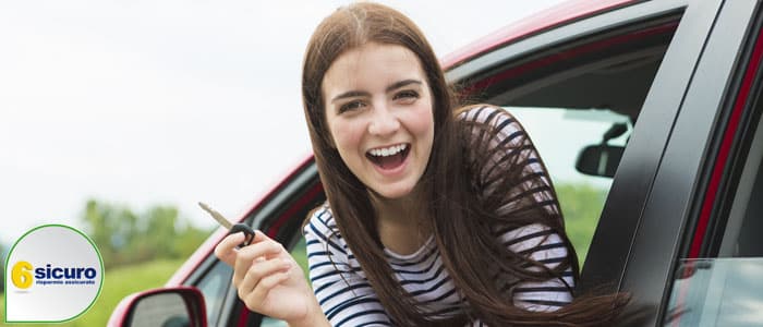 Bollo auto abolito: non è vero, ma potrebbe esserlo presto.