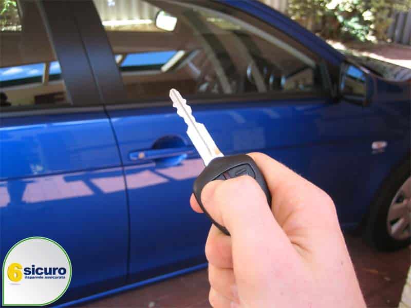 assicurazione auto doppia chiave