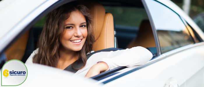 Assicurazioni auto in calo: le compagnie cambiano rotta