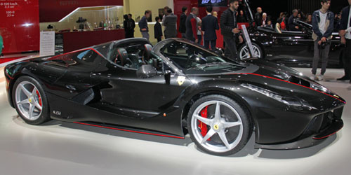 Ferrari Laferrari aperta