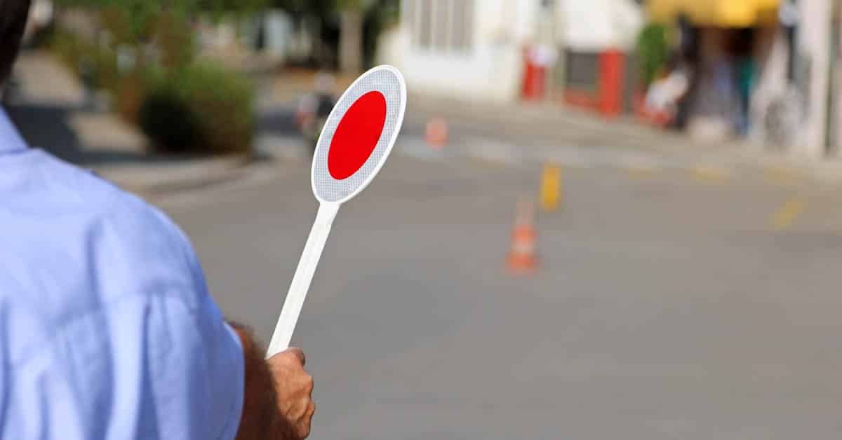Cosa Fai Al Posto Di Blocco
