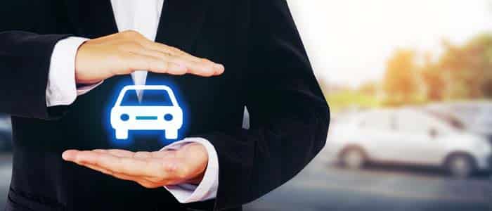 Assicurazione auto: diminuiscono le cause pendenti, ma non i costi