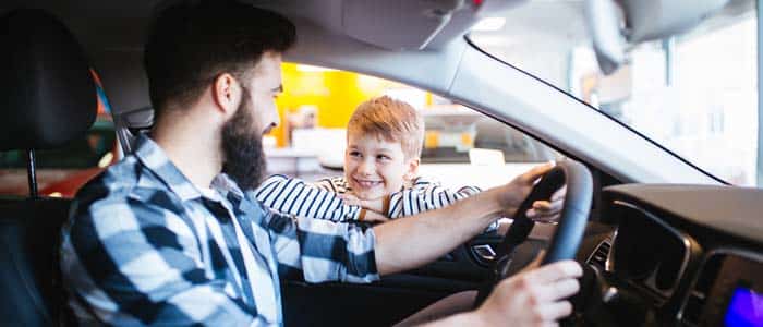 Assicurazione auto: differenze tra proprietario, contraente e conducente