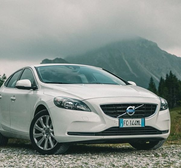 volvo v40