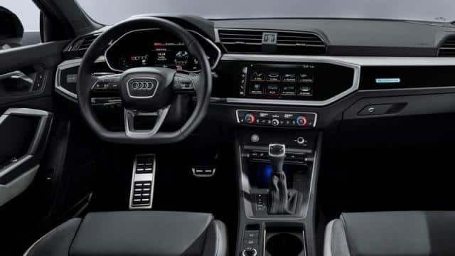 audi q3 sportback interni