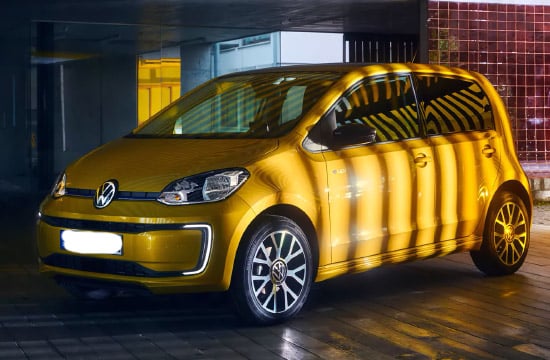 Volkswagen e-Up automobile elettrica